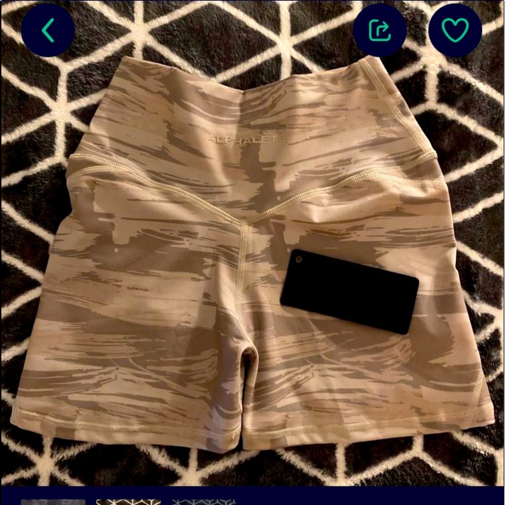 Alphalete shorts. Selling because i’m getting new shorts. X-Small.